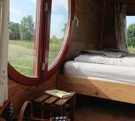 Parque de Campismo Tiny Traudel - Schlafwagen An Der Pferdekoppel *